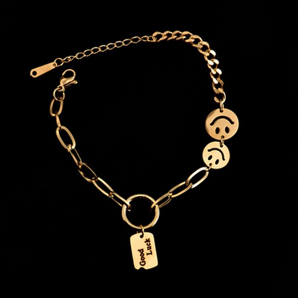 Stainless Steel Women Pendant Bracelet - Picture 3 of 5